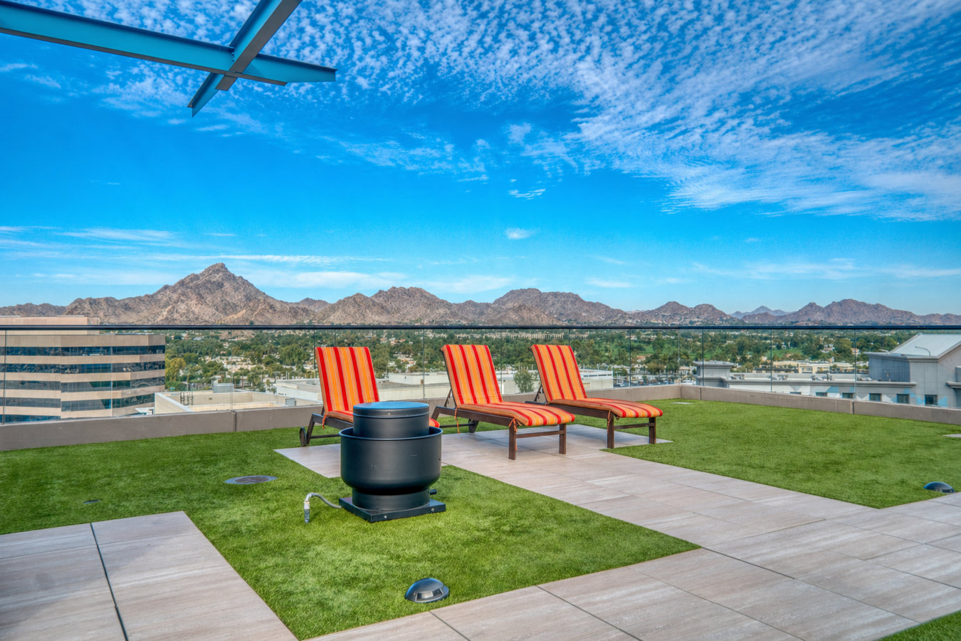 Turf for rooftop gardens in Edinburg, TX